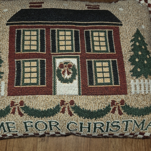Home Holiday Christmas Pillow with House Design Tapestrey - Picture 3 of 4